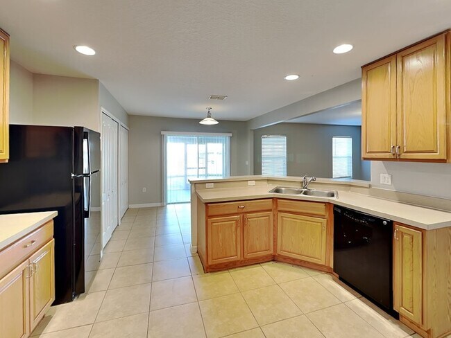 Building Photo - 2716 Whispering Trails Dr