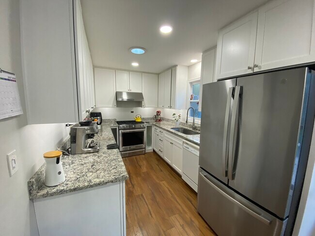 Foto del edificio - 424 W St Charles Rd