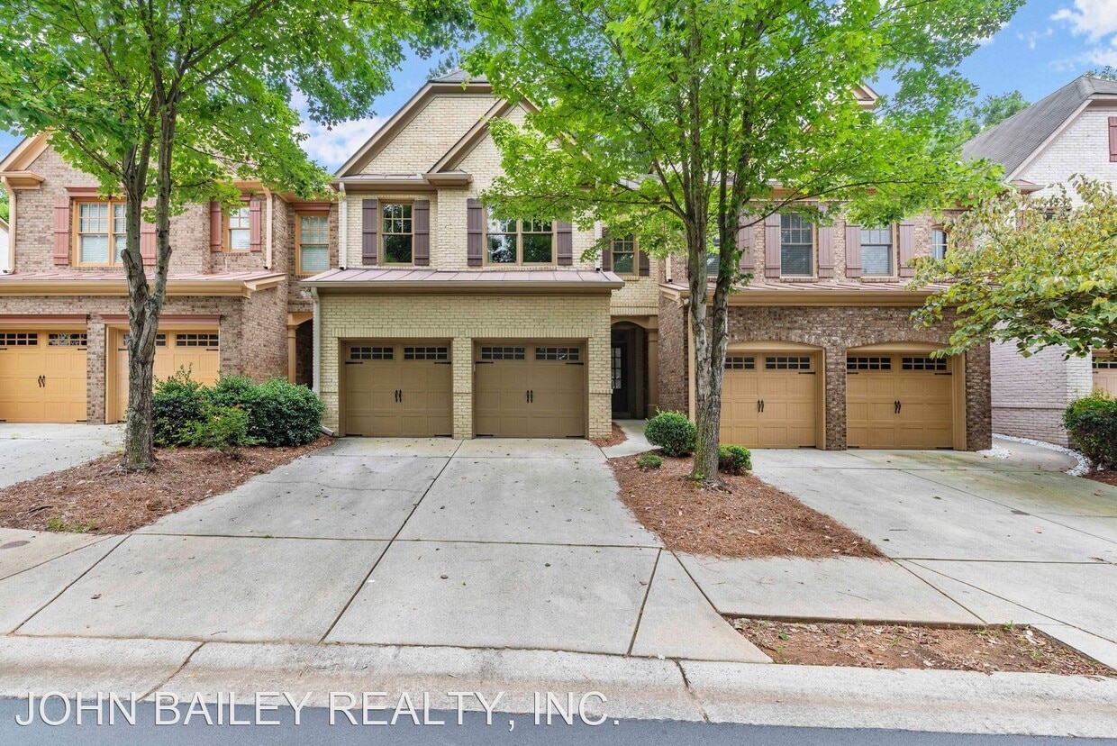 3 br, 2.5 bath House 1669 Caswell Parkway House Rental in Marietta