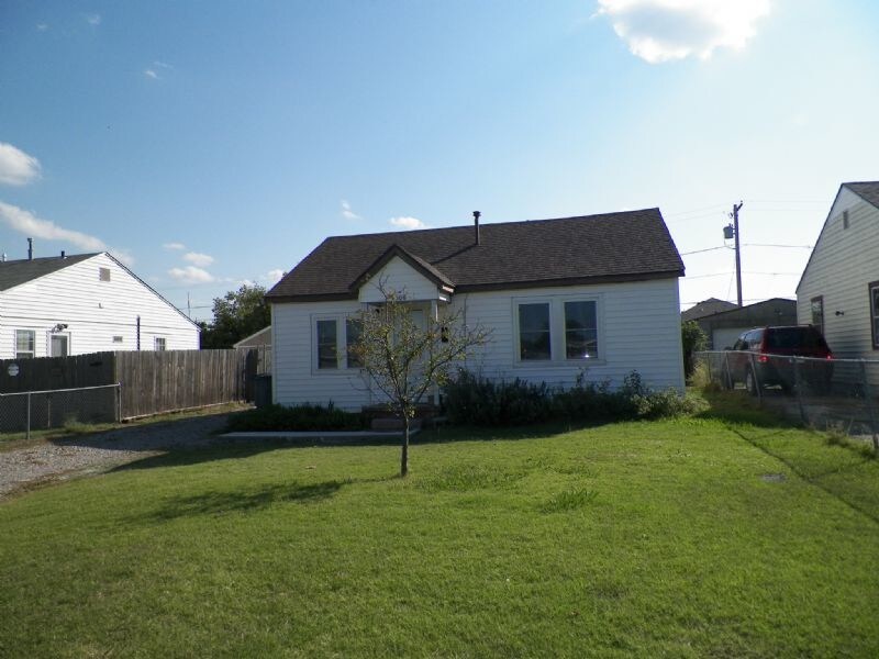 Primary Photo - 2508 SW A Ave