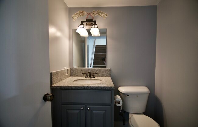 baño .5 - 366 S Barrington Ave