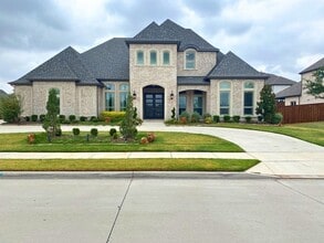 Building Photo - 2151 Lassen Dr