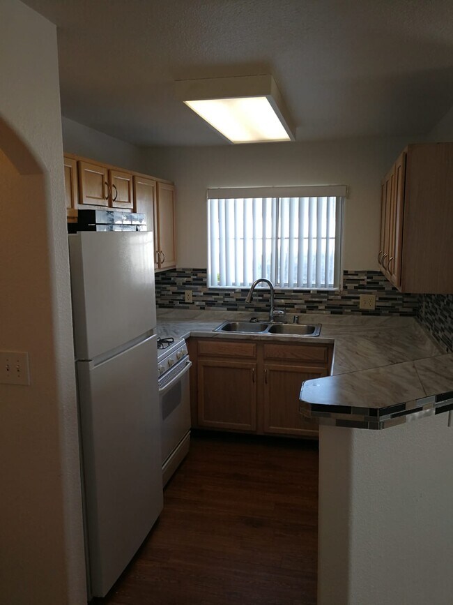 Building Photo - 4308 W Lake Mead Blvd