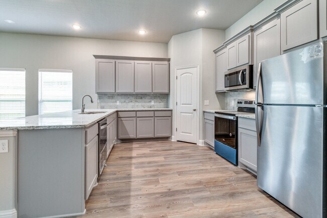 Building Photo - 1609 Aleia Cv