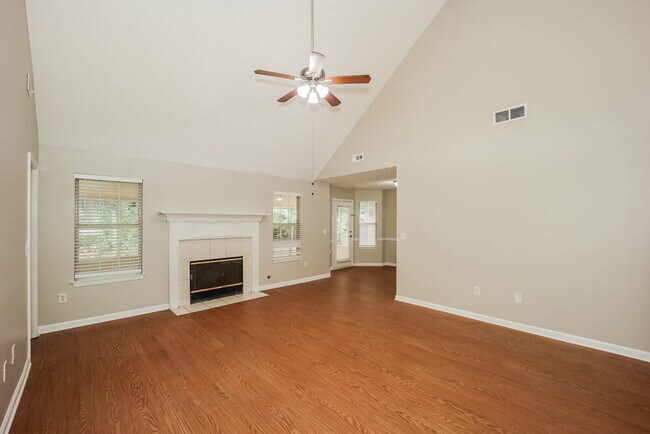 Building Photo - 206 Coldsprings Ct