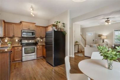 Foto del edificio - 162 Lowry St NE