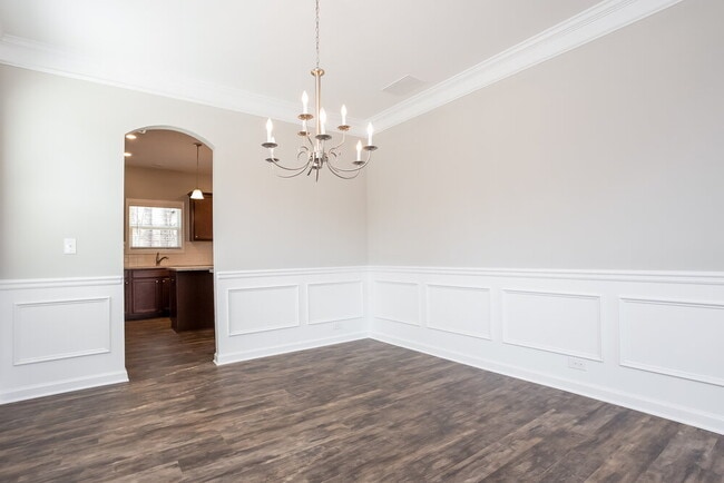Building Photo - 383 Lenore Ct