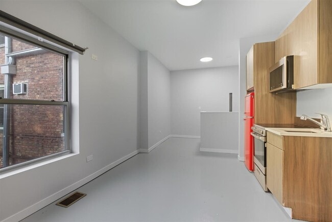 Foto del edificio - 4700 N Racine Ave