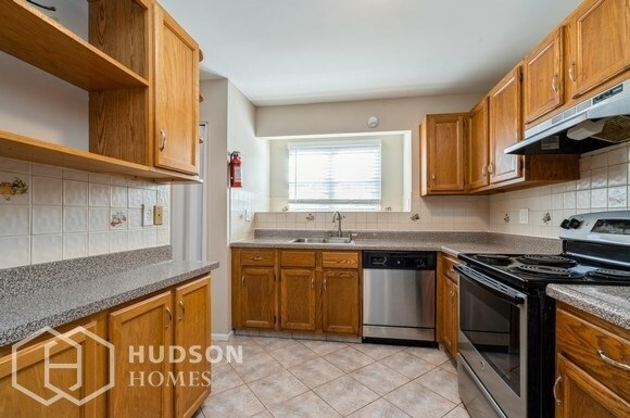 Foto del edificio - NOW AVAILABLE! - 45 Chetwood Ct, Hillsboro...