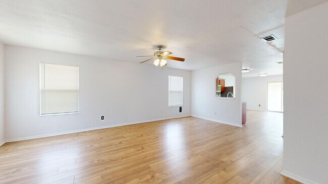 Foto del edificio - Great location in Killeen, TX Cozy and well maintained house