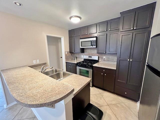 Foto del edificio - 8006 Pinedale Cove