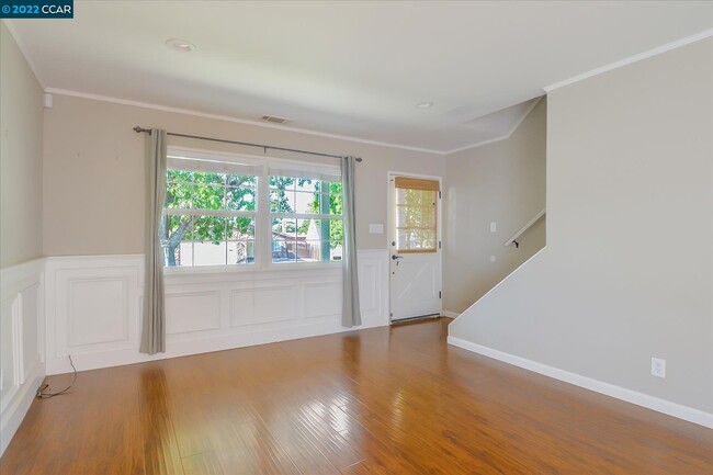 Foto del edificio - 4139 Kensington Dr