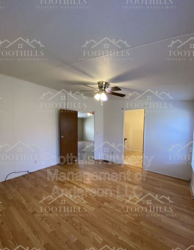 Building Photo - 924 Lebanon Rd