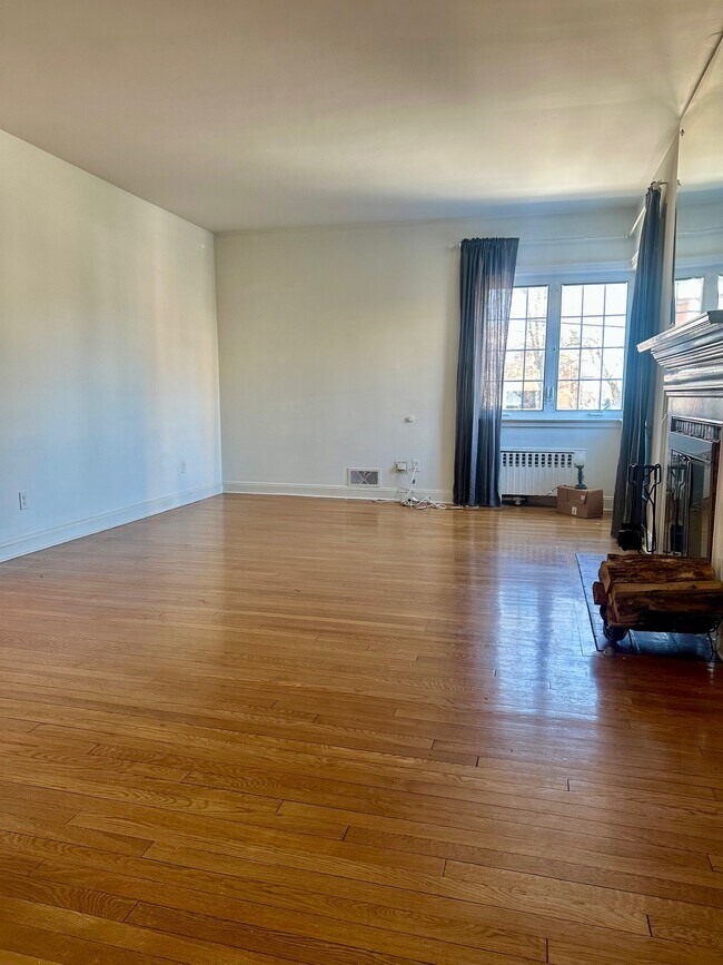 Foto del edificio - 468 Greenmount Ave