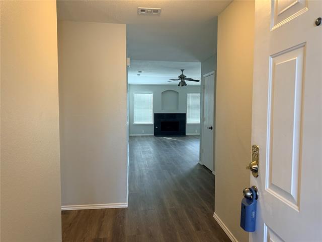 Building Photo - 1113 Greenbend Dr