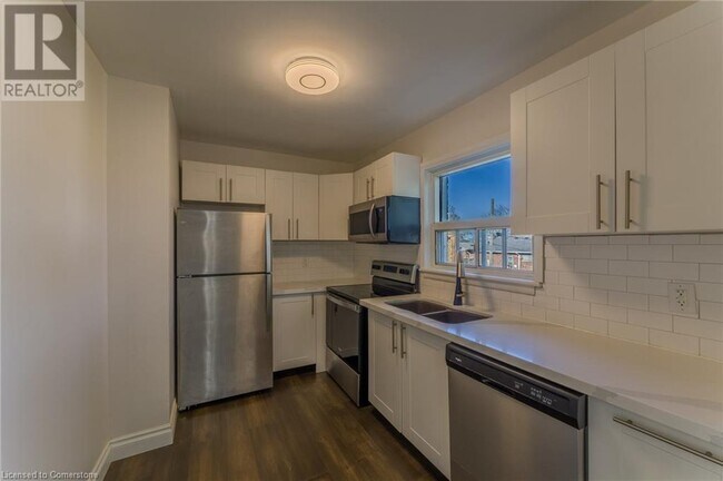 Photo du bâtiment - 333 E 28th St