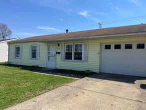 Building Photo - 235 Fieldpoint Rd