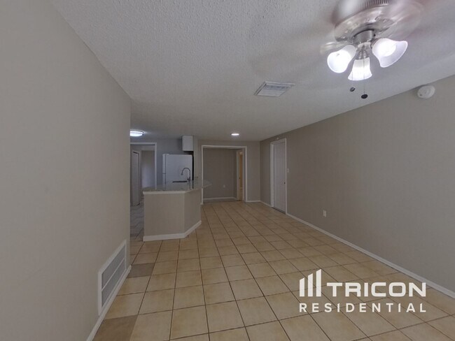 Foto del edificio - 1208 Melonwood Ave