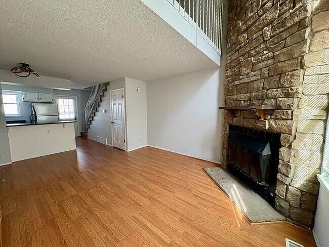 Building Photo - 9075 W Floyd Ave