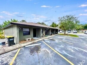 Building Photo - 1063 Spirit Lake Rd