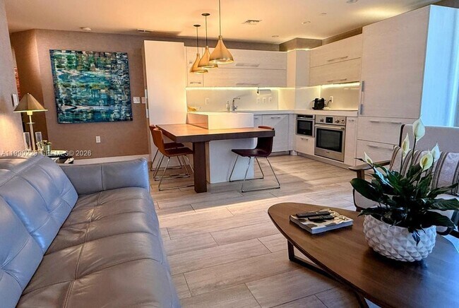 Foto del edificio - 45 SW 9th St