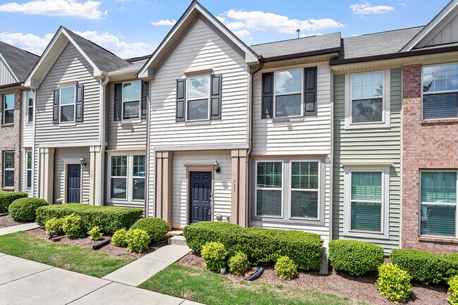 Building Photo - 731 Maypearl Ln