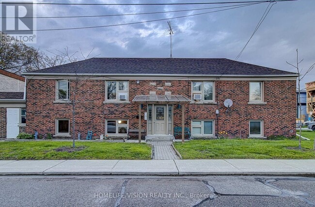Building Photo - 238 Glebemount Ave