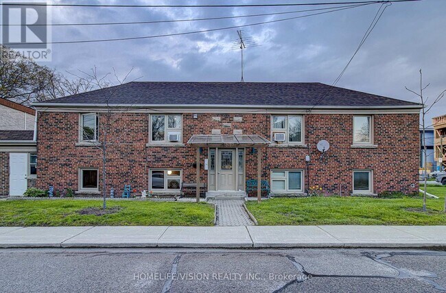 Photo du bâtiment - 238 Glebemount Ave