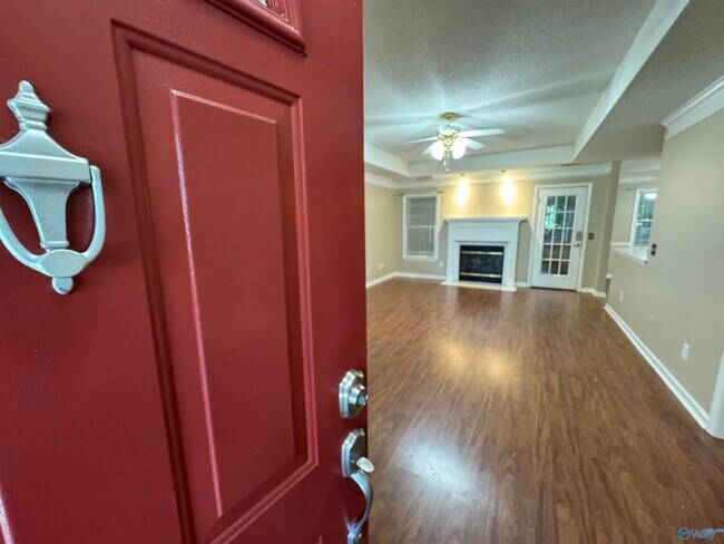 Building Photo - 109 Capote Dr