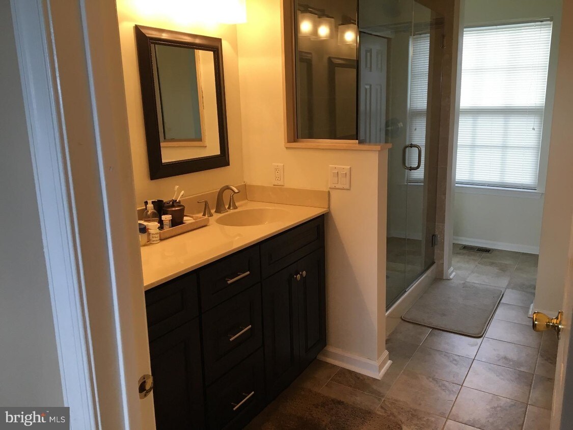 810 Long Meadow Dr, Chalfont, PA 18914 Townhome Rentals in Chalfont