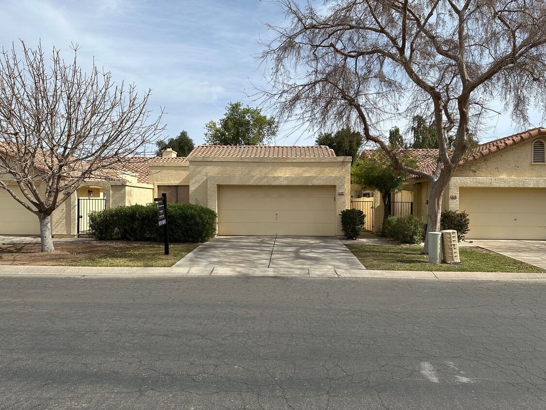 Primary Photo - Gorgeous Updated property in Warner Ranch ...