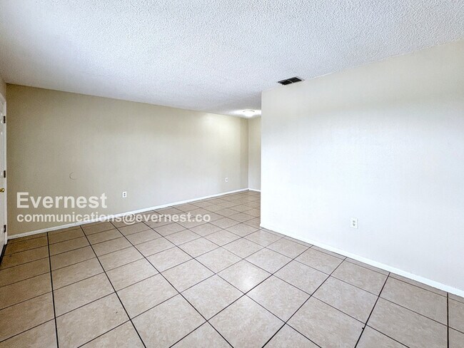 Foto del edificio - 849 Ave O SW