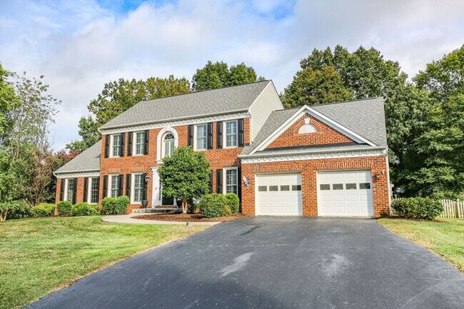 Foto del edificio - 6000 Blackstone Blvd