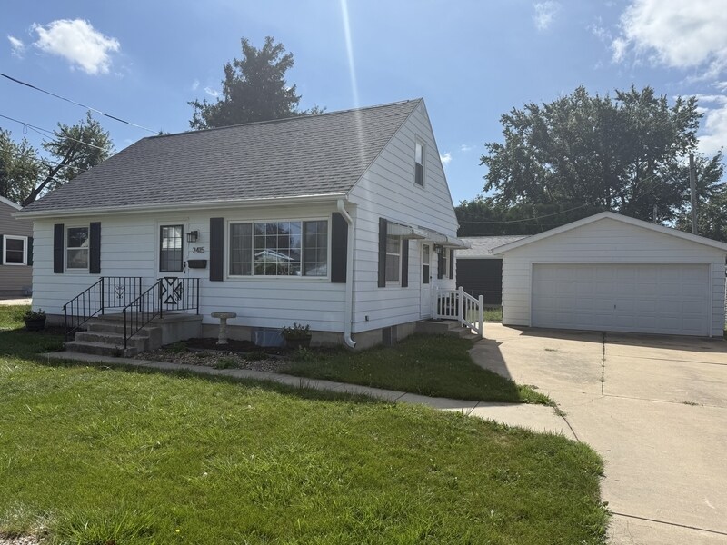 Foto principal - 2415 14th Ave