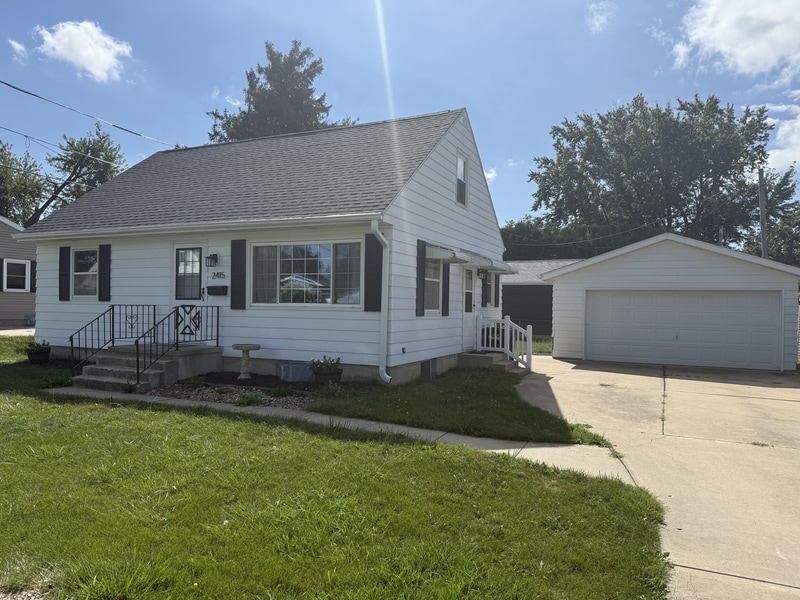 Primary Photo - 2415 14th Ave
