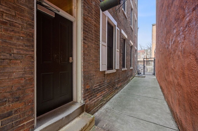 Photo - 516 E 13th St Apartment