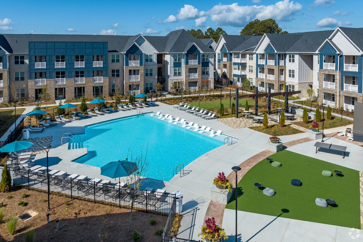 Celadon on Club Apartments in Lawrenceville, GA