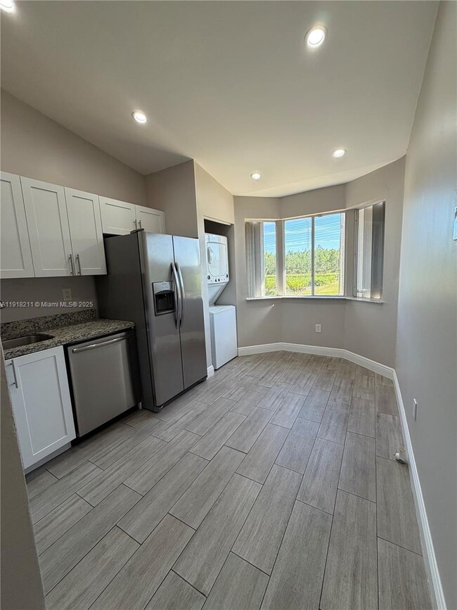 Foto del edificio - 15501 SW 133rd Pl