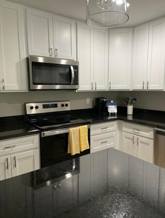 Foto del edificio - 1449 N Wycliff Cir