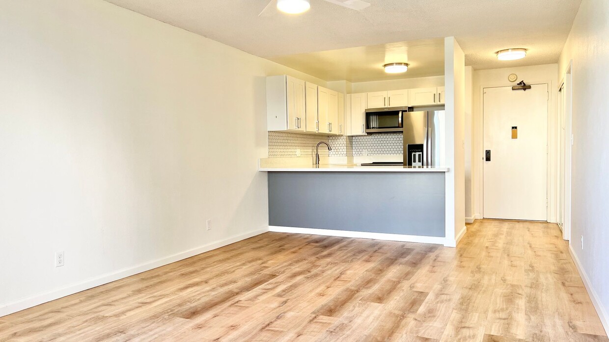 Foto principal - BEAUTIFULLY RENOVATED 1 BEDROOM UNIT IN DO...