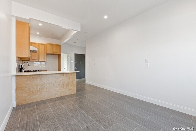 Foto del edificio - 103-43 120th St