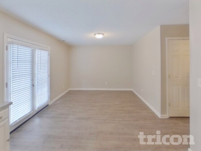 Foto del edificio - 134 Cottage Lake Way