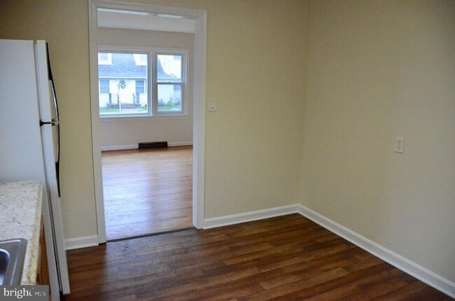 Foto del edificio - 1442 Rehling Dr