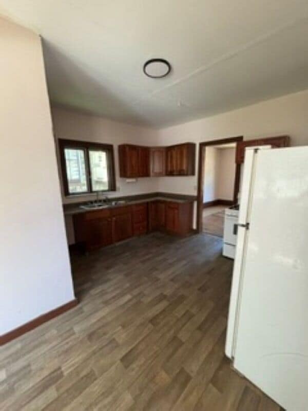 Kitchen view 1 - 308 Orange St