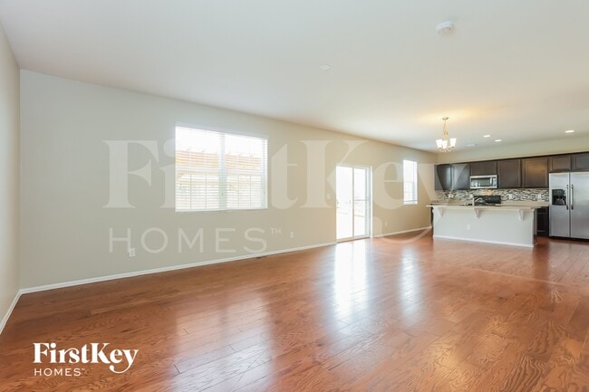 Building Photo - 6463 N Ensenada Ct