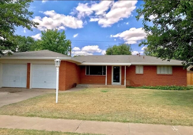 Building Photo - Beautiful Home In Shallowater School Distr...