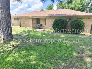 Building Photo - 108-110 Sunset Dr