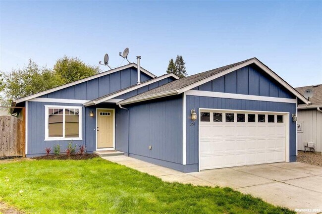 Building Photo - 3151 Macy Ct NE