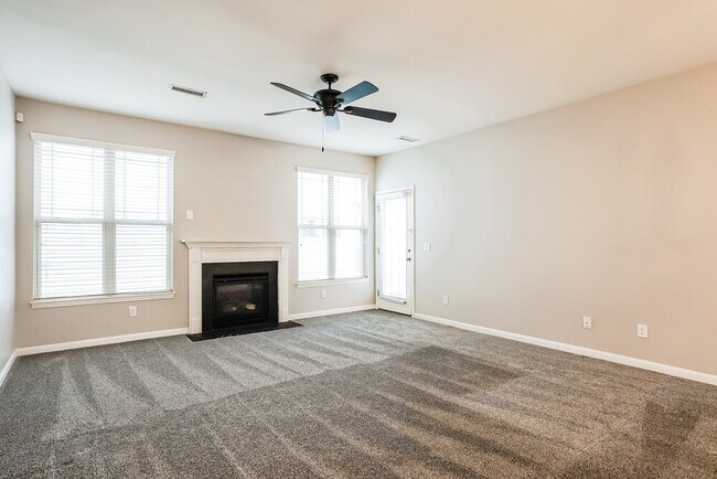 Foto del edificio - 35 Wensley Ct