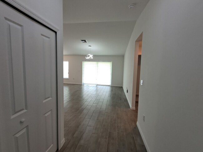 Building Photo - $500.00 Off First Month!!! Beautiful New 3/2 home in Lehigh!!!!